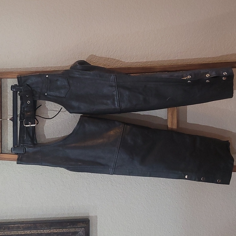 Leather riding chaps